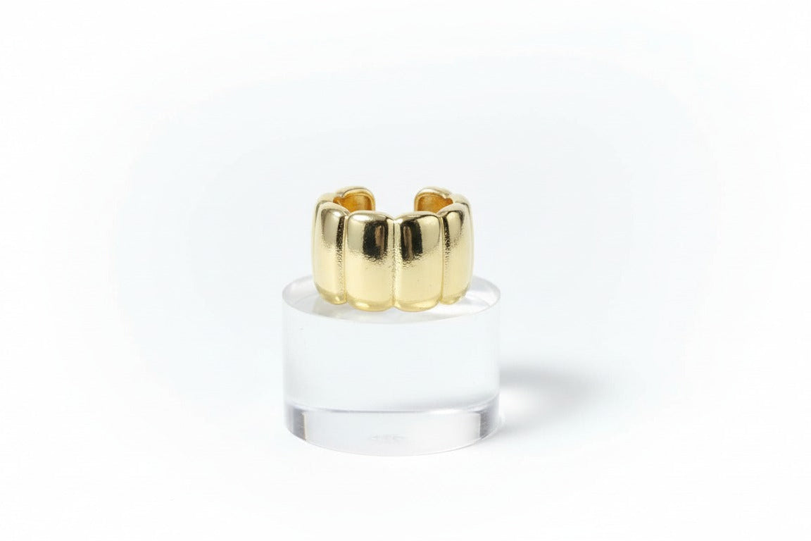 Ear Cuff Acolchado Dorado